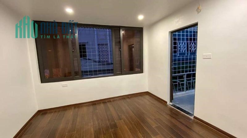Siêu phẩm mặt phố Hoàng Quốc Việt! Chỉ 320tr/1m2, đường 2 làn, vỉa hè đá bóng, 160m2, MT 10m.