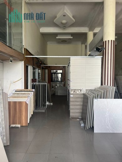 Siêu phẩm mặt phố Hoàng Quốc Việt! Chỉ 320tr/1m2, đường 2 làn, vỉa hè đá bóng, 160m2, MT 10m.