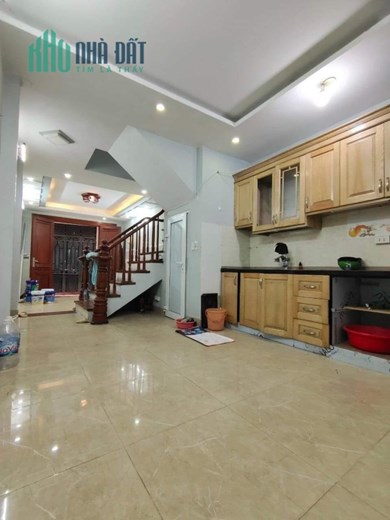 Bán nhà Đình Quán, Cầu Diễn 34m2, 4 tầng sổ vuông đẹp gần Ô tô chỉ 3.3 tỷ