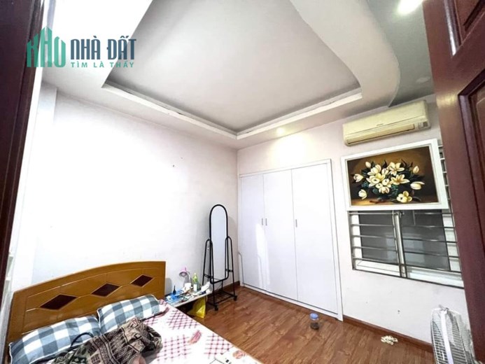 Bán nhà Đình Quán, Cầu Diễn 34m2, 4 tầng sổ vuông đẹp gần Ô tô chỉ 3.3 tỷ
