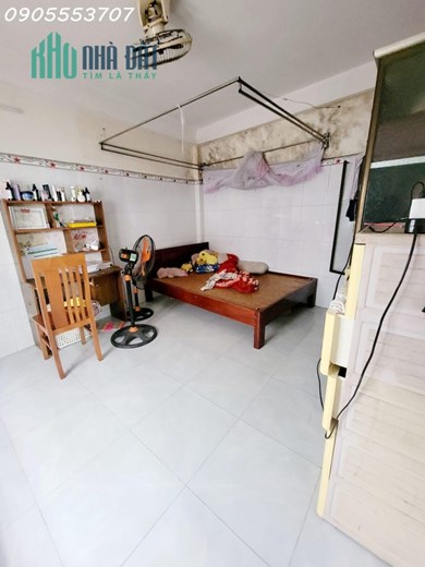 Hàng đầu tư HOTgiá 2,25 tỷ, Dt: 141m2 có nhà 2 tầng kiên cố, sau có 3 phòng trọ. Kiệt ô tô PHẠM NHƯ