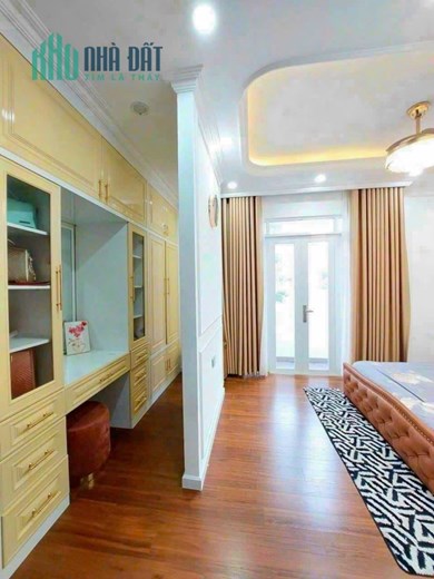 Bán nhà Gò Vấp, 74m2, ngang 5m hiếm, 3 tầng lầu, oto ngủ trong nhà chỉ 5.65 tỷ
