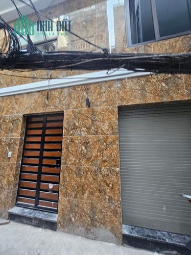 Bán nhà Hồ Ba Mẫu,mặt tiền 5,5M, 7 tầng ,4 ngủ. Ba bước ra hồ,gần các trường Đại học,vô vàn tiện ích