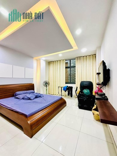 BÁN NHÀ 3 TẦNG, 88M2 NHỈN 7 TỶ. ĐẦY ĐỦ NỘI THẤT, HẺM RỘNG CÁCH MT 50M.