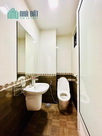 BÁN NHÀ 3 TẦNG, 88M2 NHỈN 7 TỶ. ĐẦY ĐỦ NỘI THẤT, HẺM RỘNG CÁCH MT 50M.