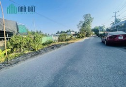 Bán 1 xưởng đang làm nhà máy cơ khí.
