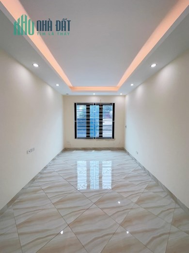 Bán nhà Tây Hồ 35 m  Ô TÔ vào, 4  tầng, 6  tỷ 1