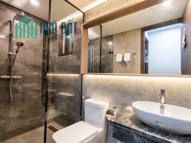 Căn 2PN view Sông SG, đẹp nhất The Peak - Midtown với full nội thất cao cấp cần bán gấp