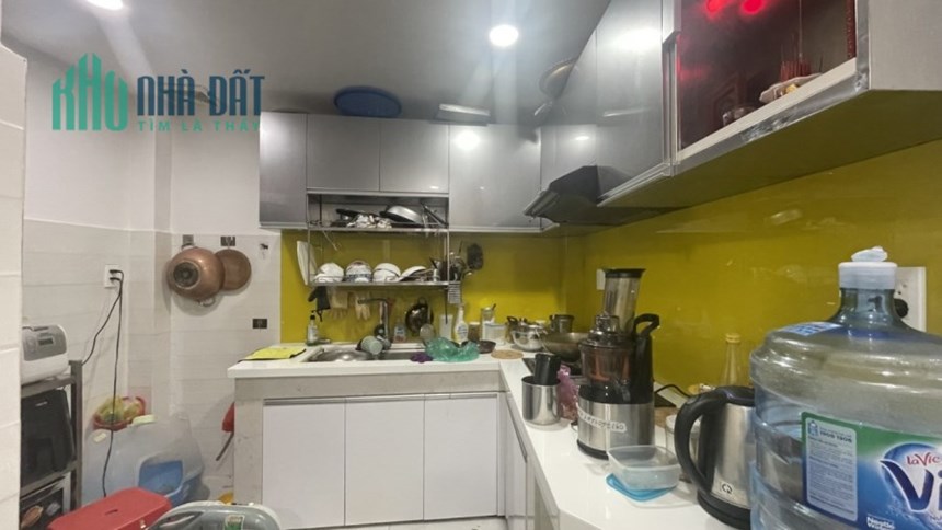 NỢ NH CẦN BÁN GẤP CĂN NHÀ QUẬN 10 - GIÁ CHỈ 6 TỶ - KẾT CẤU 4 TẦNG BTCT - NHÀ MỚI