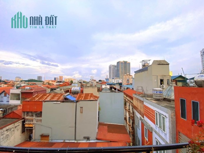 Bán gấp nhà ở Khai Sơn 40m2, T5, mt_5m,  Hơn 5 tỷ Long Biên Hà Nội