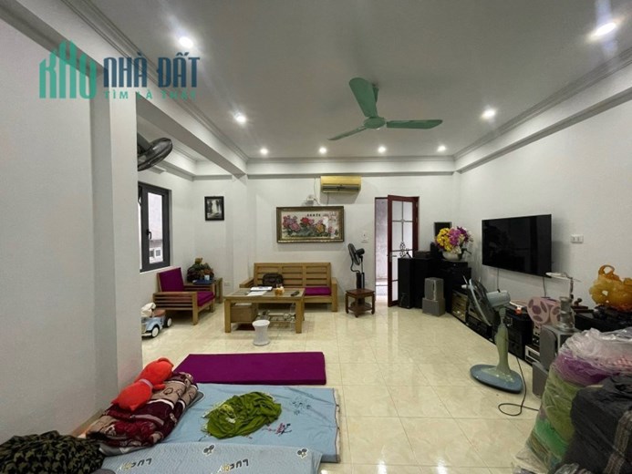 Bán nhà đẹp Xã Đàn 48m2 4 tầng, mt 4,2m, ngõ thông tứ tung, 4.9 tỷ