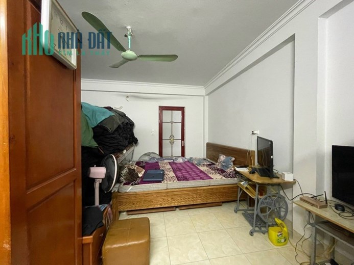 Bán nhà đẹp Xã Đàn 48m2 4 tầng, mt 4,2m, ngõ thông tứ tung, 4.9 tỷ