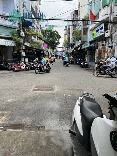 CĂN HỘ ĐẸP - GIÁ TỐT - Cần Bán Căn Hộ CC Nguyễn Thiện Thuật Vị Trí Đắc Địa Tại Quận 3, HCM