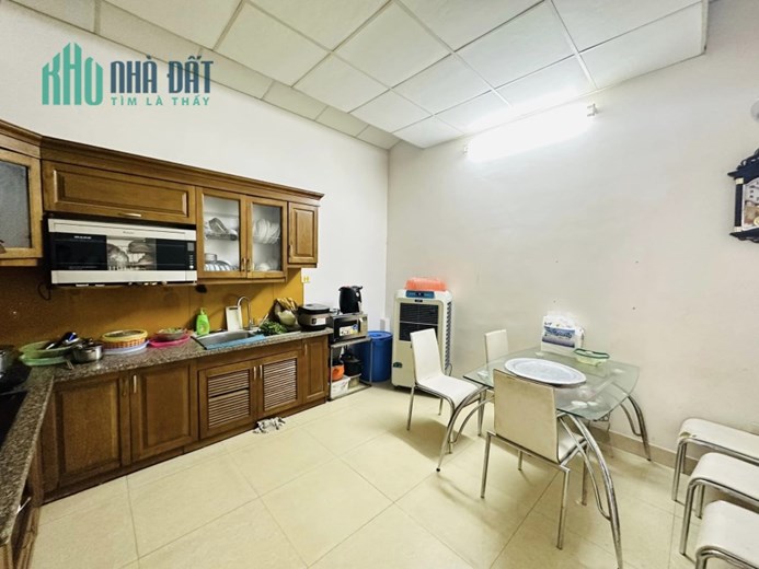 CẦN BÁN NHÀ PHỐ HOÀNG CẦU: 40M2 x MT 4.5M, Ô TÔ TẢI ĐỖ CỬA, NHỈNH 7 TỶ.
