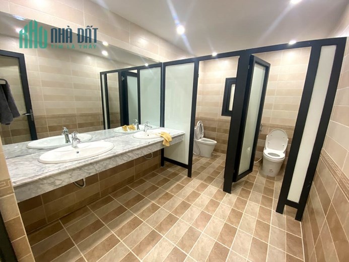 Bán Tòa Văn Phòng 9 Tầng Xây Mới MP Trung Liệt,Lô Góc 3 Mặt Thoáng. Giá 135 TỶ