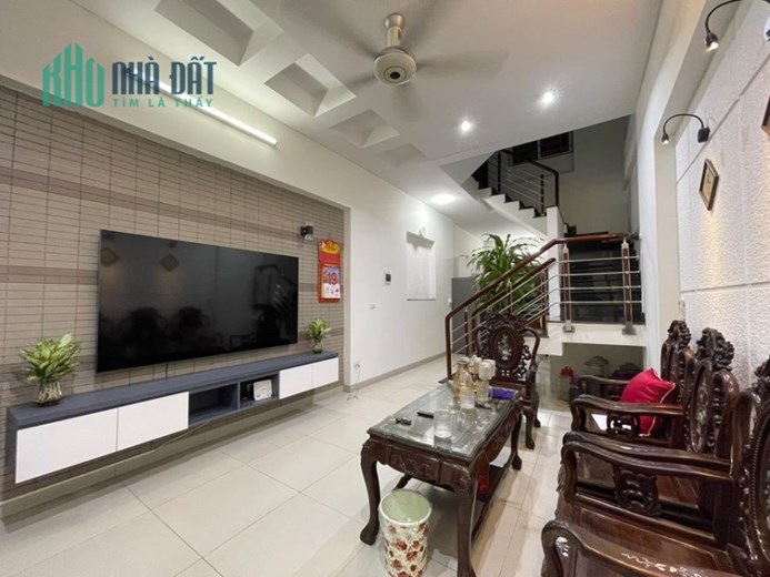 Bán nhà Đặng Văn Ngữ 40m2 đẹp hiếm phân lô 2 mặt thoáng ở cực thích chỉ 4,4 tỷ