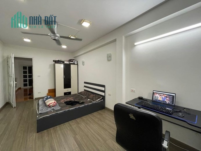 Bán nhà Đặng Văn Ngữ 40m2 đẹp hiếm phân lô 2 mặt thoáng ở cực thích chỉ 4,4 tỷ