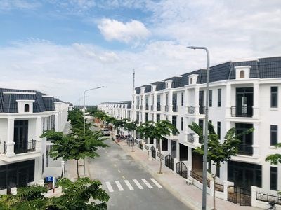 bán nhà Phước Điền liền kề Tp Thuận An mặt tiền Tân Khánh 32 sổ sẵn