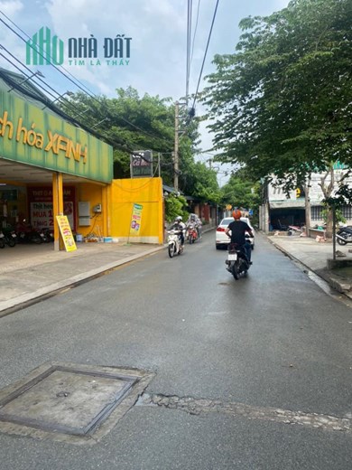 3 TẦNG BTCT - GẦN KÊNH NƯỚC ĐEN - DT 5x10M - MT ĐƯỜNG SỐ 5E GIÁ NHỈNH 3 TỶ