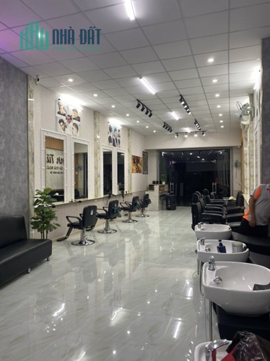 SANG NHƯỢNG SALON TÓC NAM ANH TÚ Địa chỉ: 830 Bình Giã, Phường Rạch Dừa, Vũng Tàu