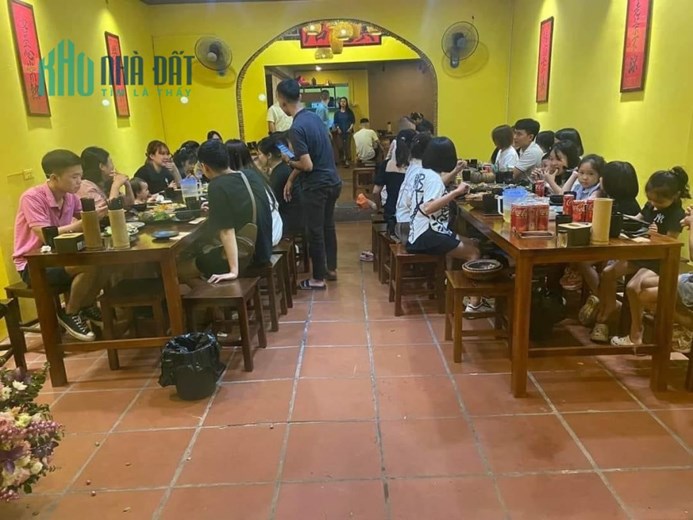 SANG NHƯỢNG NHÀ HÀNG  KHÔNG MẤT PHÍ ĐẦU TƯ SET UP CHỈ VIỆC VÀO LÀM LUÔN SẴN CƠ SỞ VẬT CHẤT VÀ HÀNG