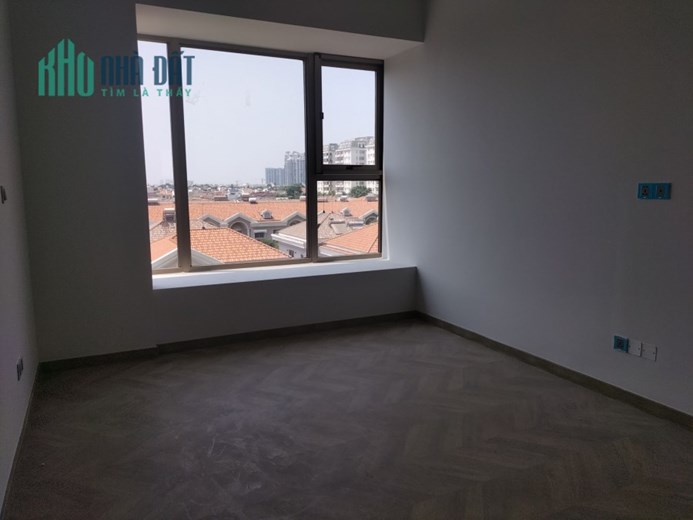 căn hộ hướng Đông Nam view Biệt thự The Peak - Midtown 83m2 cần bán gấp
