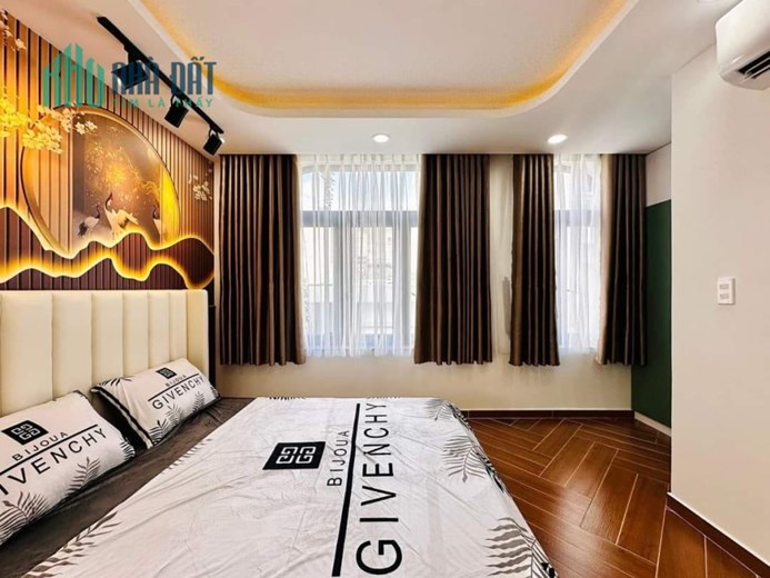 Siêu Phẩm Phan Văn Trị Gò Vấp Giáp Bình Thạnh Có Thang Máy Nhỉnh 8 Tỷ