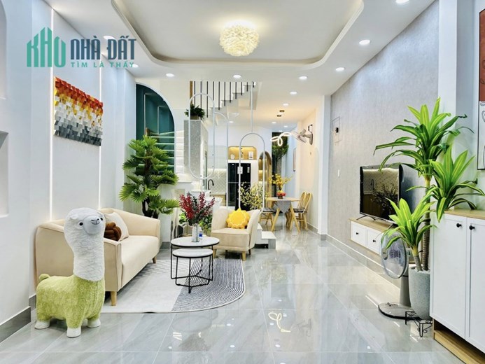 Bán Nhà Nguyễn Du Gò Vấp 40m2 Giá 5 Tỷ Hẻm Xe Hơi Đậu Cửa Ở Ngay