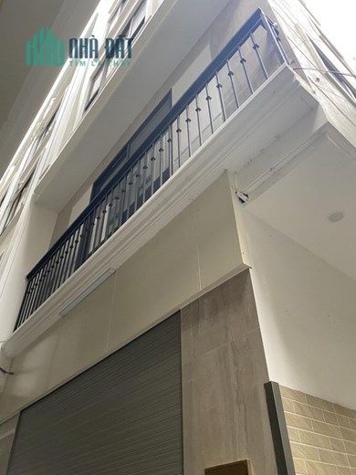 Nhà phố Đội Cấn, 42m2, 5 tầng, thamh máy, 2 mặt thoáng, sổ đẹp, 7,85 tỷ.
