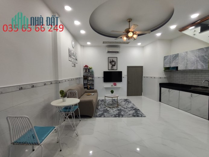 BÁN NHÀ  ĐƯỜNG CÁCH MẠNG THÁNG 8, PHƯỜNG 15 QUẬN 10, 33m2, 5.6x6, 4 tỷ 1