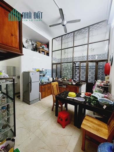 Bán Nhà Mặt Tiền Đường Nguyễn Trung Trực P.Nguyễn Văn Cừ Quy Nhơn , 80m2 , 2 Mê , Giá 7 Tỷ 800Tr
