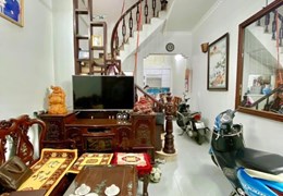 Bán Nhà Trung Tâm Cầu Giấy - Phân lô Quân Đội - Ô Tô Tránh - Kinh Doanh - 60m x 4 Tầng Nhỉnh 9 Tỷ
