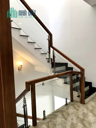 CHÍNH CHỦ BÁN NHÀ 4 TẦNG, HƠN  6 TỶ DT: 73M2, HXH,SÁT CHỢ, GÒ VẤP