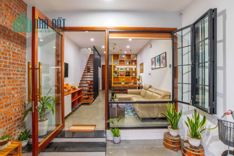Giảm Shock Homestay Hoàng Diệu, Tổng DT: 71m2, MT: 3,7m, Giá 4 tỷ 750, Dòng tiền 35 - 40tr/ tháng,
