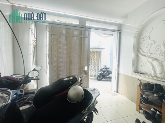 Bán Nhà Nguyễn Kiệm 55m2  Gần mặt tiền, Bao đầu tư, Chỉ 4.1 Tỷ