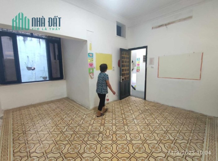NHÀ ĐẸP CHO THUÊ NGUYÊN CĂN ĐÊ LA THÀNH, QUẬN ĐỐNG ĐA