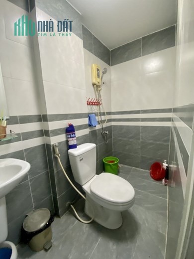 HXT Bình Thạnh, 3 tầng, 64m2, giá 5.5 tỷ.