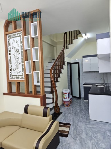 Bán nhà mới xây 100%  phố Nguyễn Đức Cảnh, ngõ thông , ô tô, kinh doanh nhỏ giá 4.35 tỷ.