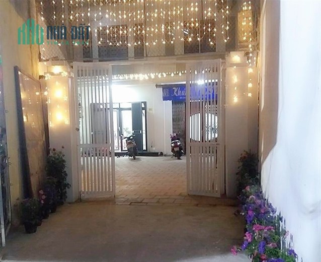 Bán nhà phố Thiên Lôi, 47m 4 tầng ô.tô đỗ cửa GIÁ 4 tỉ ngay ngã 4 Phúc Tăng