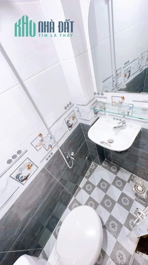 Đường Đoàn Văn Bơ Phường 16  Quận 4 3PN  2 tầng DTSD70m2 _ Chỉ: 2.65 tỷ