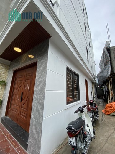 HOT, Xem Ngay! Nhà lô góc gần Ô tô ở Phương Canh, Từ Liêm 36m2 5Tầng chỉ 3.7 tỷ