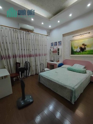 HOT, Xem Ngay! Bán nhà Trần Duy Hưng, Trung Hòa 5 tầng 2 thông  thoáng KD, VP chỉ 13.5tỷ