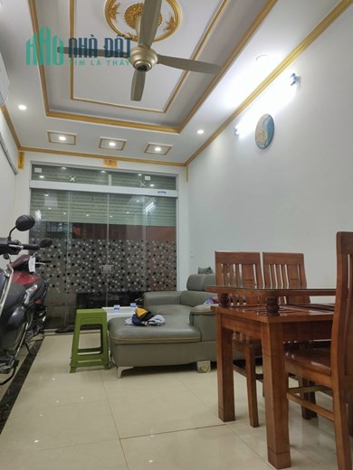 HOT, Xem Ngay!  Bán nhà Phú Đô 5 tầng 34m2, nhà đẹp gần Ô tô giá chỉ 3 tỷ