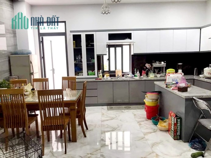 Bán nhà ngang KHỦNG 6mx15m, Giá 23 Tỷ. Đường số 65 KĐC TÂN QUY ĐÔNG Q7.