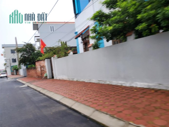 Đất Vân Nội mặt tiền to rộng đẹp, nhà cấp 4 kiên cố đường xe tải