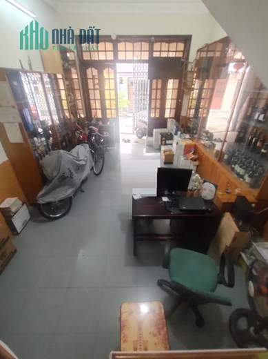 Nhà Nguyễn Tri Phương, cách Mặt tiền 50m, Ô tô đậu cửa, 70m2, 2 tầng