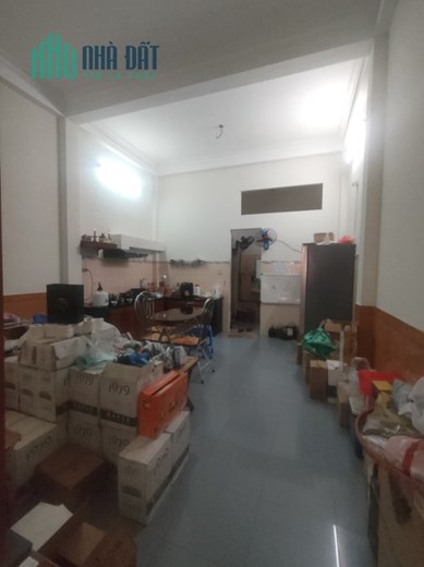 Nhà Nguyễn Tri Phương, cách Mặt tiền 50m, Ô tô đậu cửa, 70m2, 2 tầng