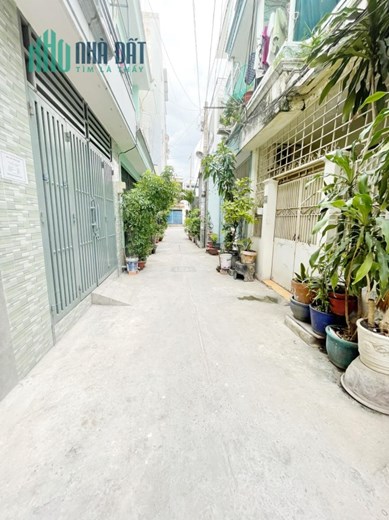 CHỈ 6.2 TỶ. 
HẺM XE HƠI - TẶNG TOÀN BỘ NỘI THẤT CAO CẤP - NHÀ ĐẸP VÀO Ở NGAY