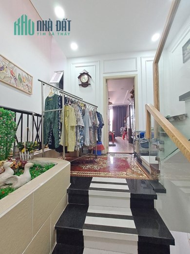 Bán nhà Thống Nhất Phường 16 quận G.Vấp, 4 tầng, Đường 3m, giá giảm còn 8 tỷ
