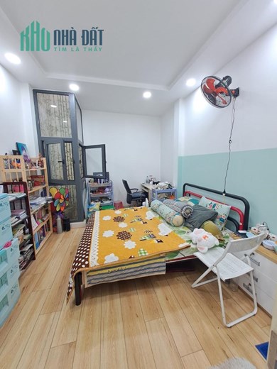 Bán nhà Thống Nhất Phường 16 quận G.Vấp, 4 tầng, Đường 3m, giá giảm còn 8 tỷ